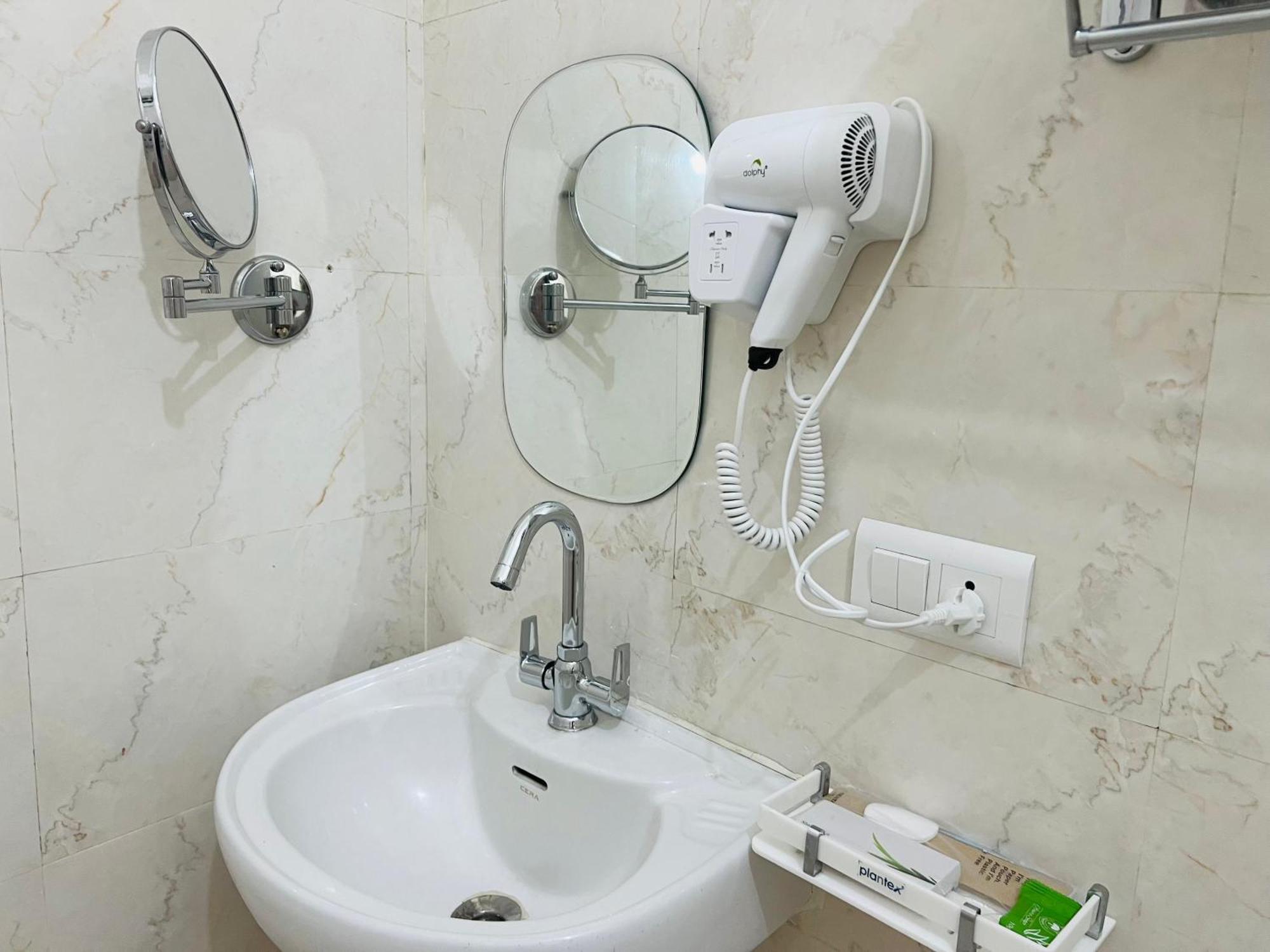 The Nandi International Boutique Homestay Varanasi Eksteriør billede