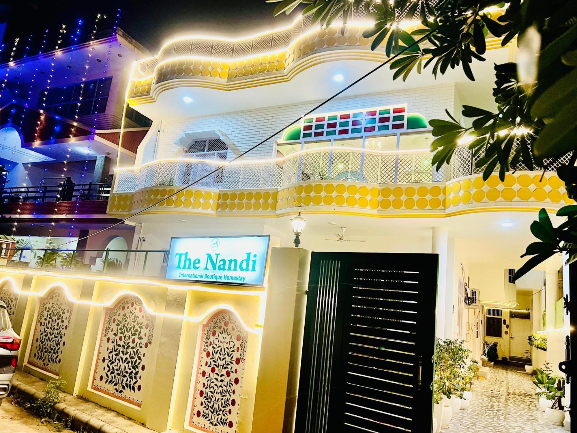 The Nandi International Boutique Homestay Varanasi Eksteriør billede